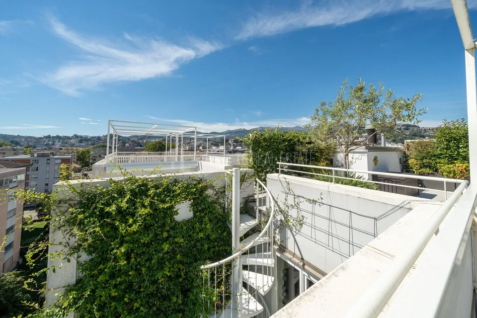 ATTICO DUPLEX CON ROOF E VISTA LAGO – foto 15 di 24