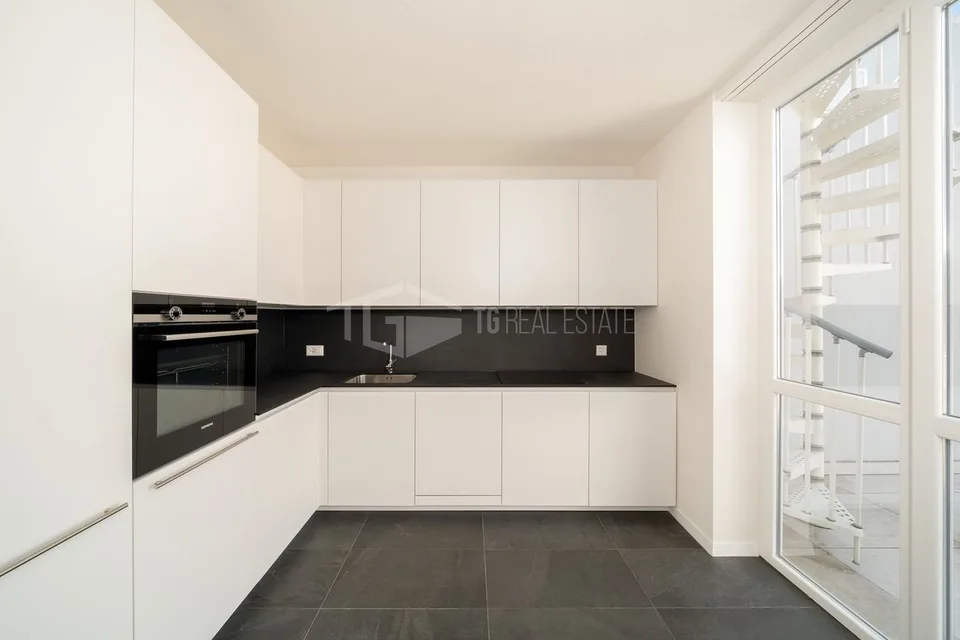 ATTICO DUPLEX CON ROOF E VISTA LAGO – foto 21 di 24