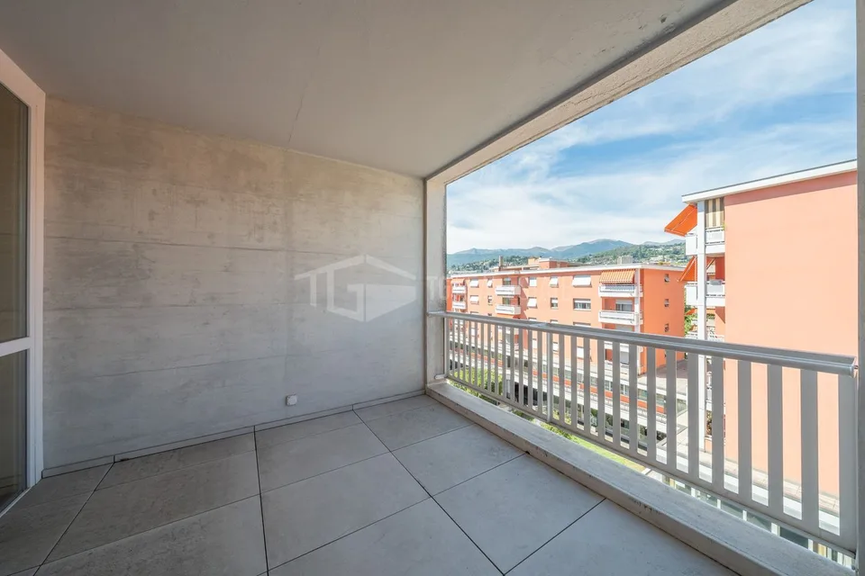 ATTICO DUPLEX CON ROOF E VISTA LAGO – foto 13 di 24