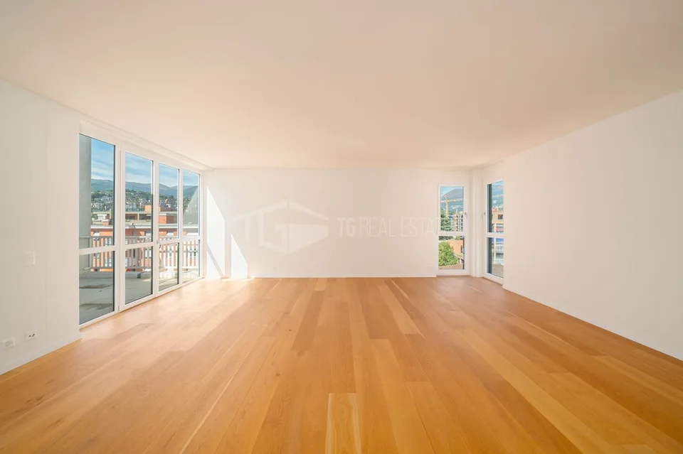 ATTICO DUPLEX CON ROOF E VISTA LAGO – foto 16 di 24
