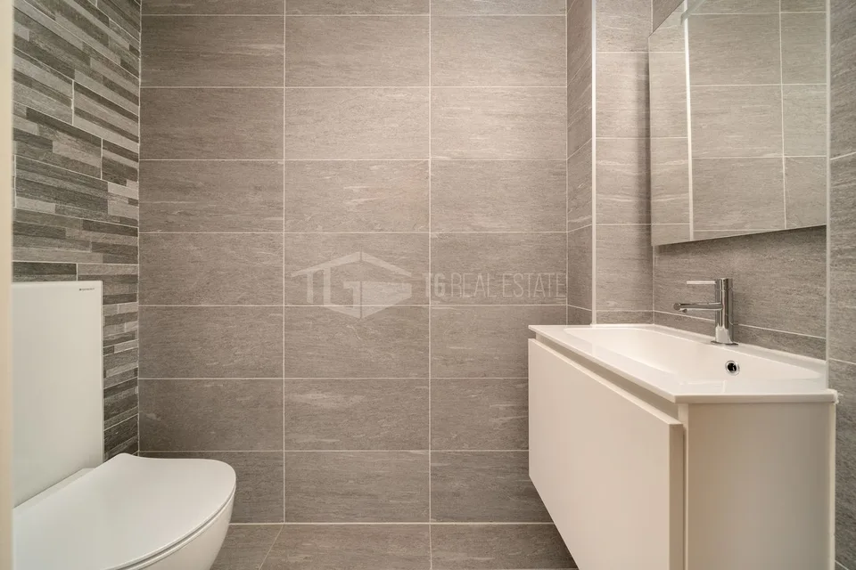 ATTICO DUPLEX CON ROOF E VISTA LAGO – foto 18 di 24