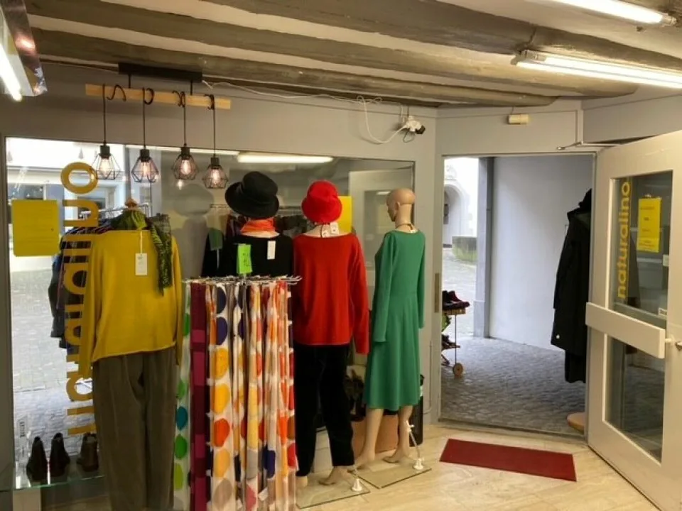 Espace commercial imposant au cœur de la vieille ville – photo 2 sur 7