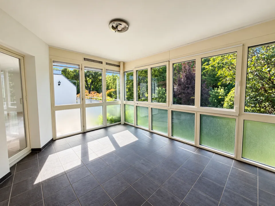 Appartamento di 4.5 locali curato con serra e balcone – foto 4 di 11