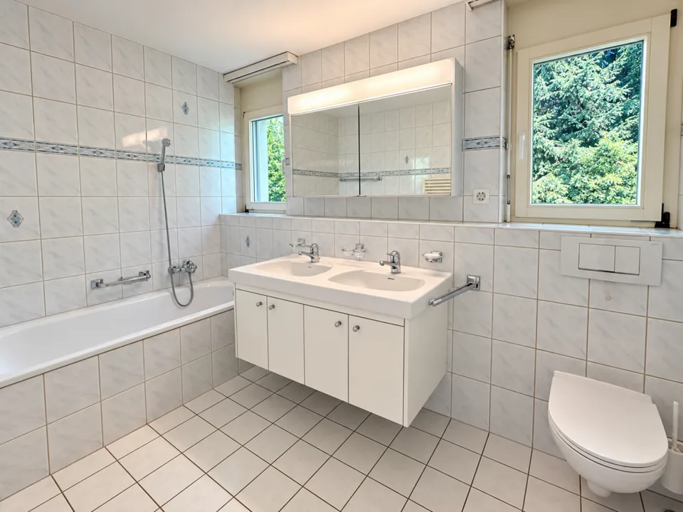 Appartamento di 4.5 locali curato con serra e balcone – foto 7 di 11