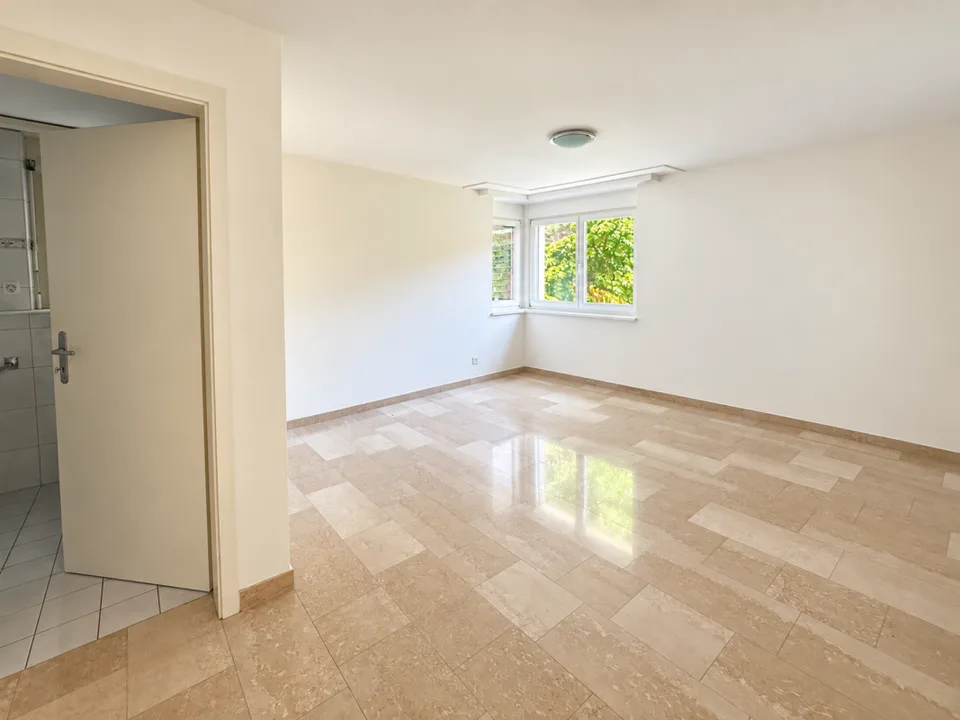 Appartamento di 4.5 locali curato con serra e balcone – foto 9 di 11