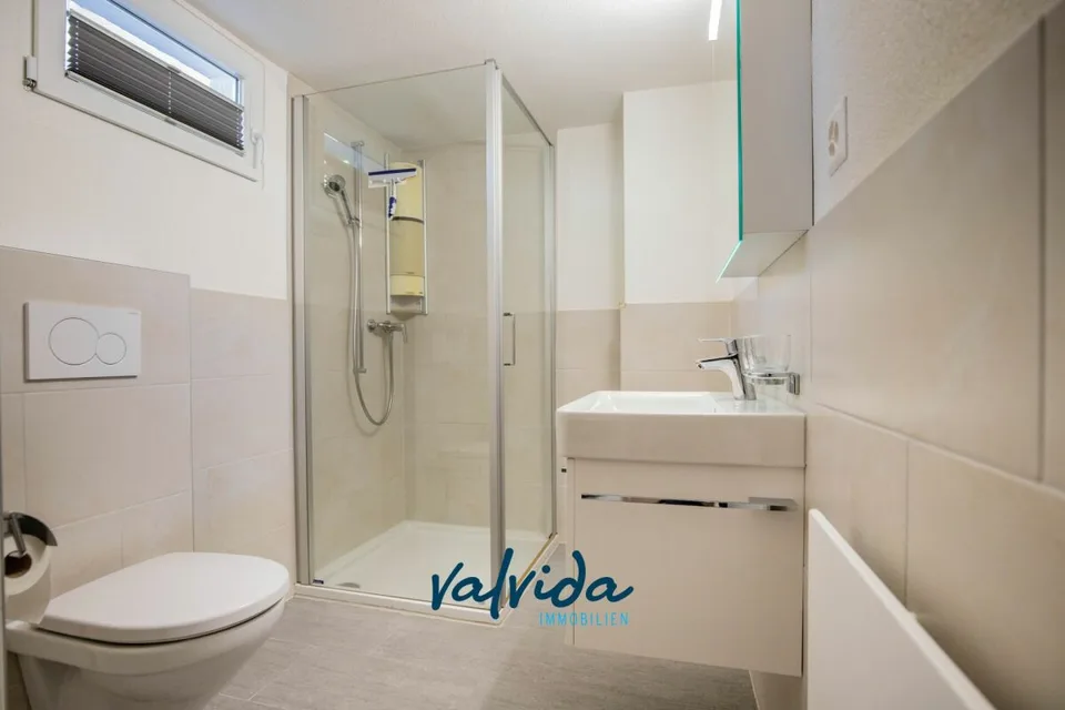 Moderne 3.5-Zimmerwohnung in Varen zu vermieten – Foto 3 von 9