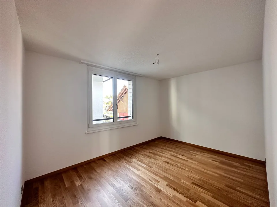 Moderne (saniert 2024) und helle 3.5 Zi.-Whg. im schönen Burgdorf – Foto 8 von 13