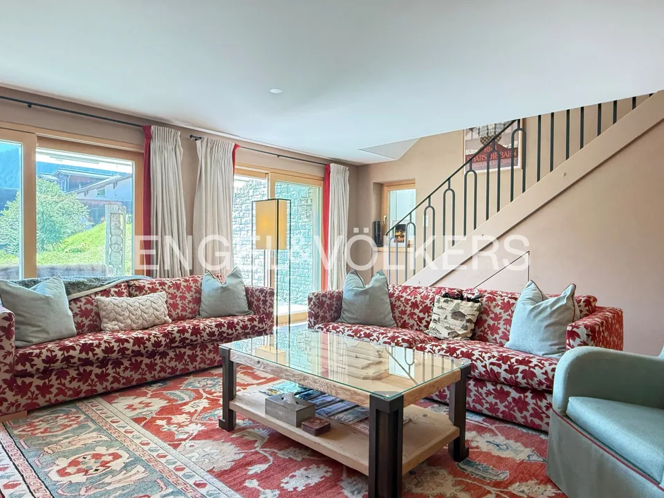 Exklusive Dach-Maisonette mit Chalet-Flair – Foto 2 von 8