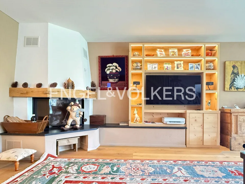 Exklusive Dach-Maisonette mit Chalet-Flair – Foto 3 von 8