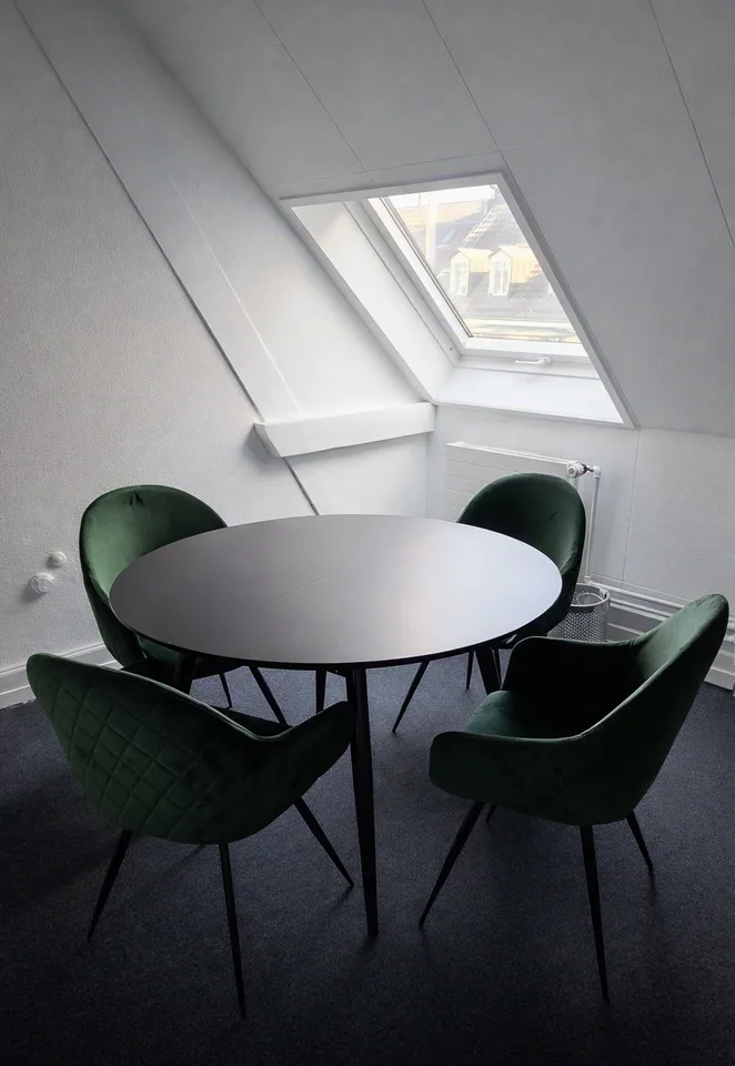 Espace éphémère / Bureaux loués jusqu'au 30 juin 2027 – photo 2 sur 3