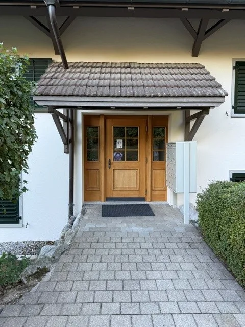 3 1/2-Zimmer-Maisonette-Wohnung mit traumhafter Weitsicht mitten im Golfparadies – Foto 2 von 30