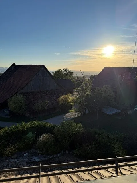 3 1/2-Zimmer-Maisonette-Wohnung mit traumhafter Weitsicht mitten im Golfparadies – Foto 28 von 30