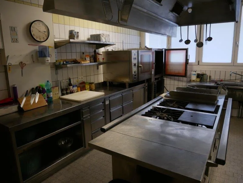 Proprietà commerciale / Bistro & Ristorante sulla Bahnhofstrasse a Seewen SZ – disponibile dal 2027 – foto 2 di 21