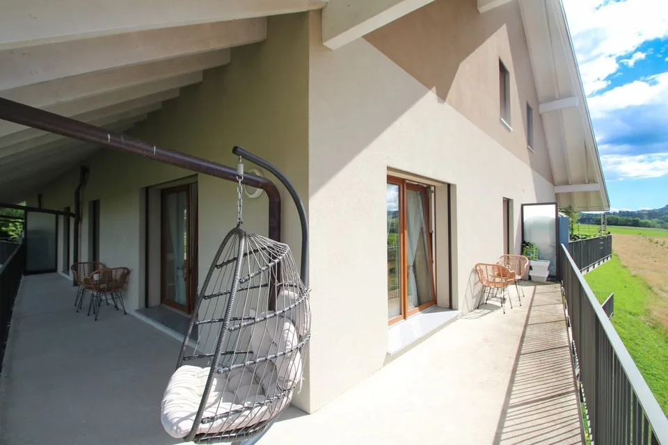Très beau 3.5 Pièces avec grand balcon et magnifique vue campagne – photo 10 sur 12
