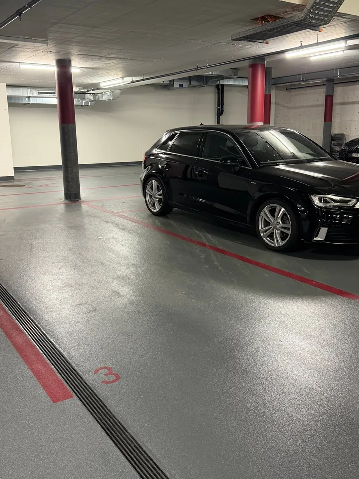Parking space in a modern residential complex in Adliswil – photo 7 of 12