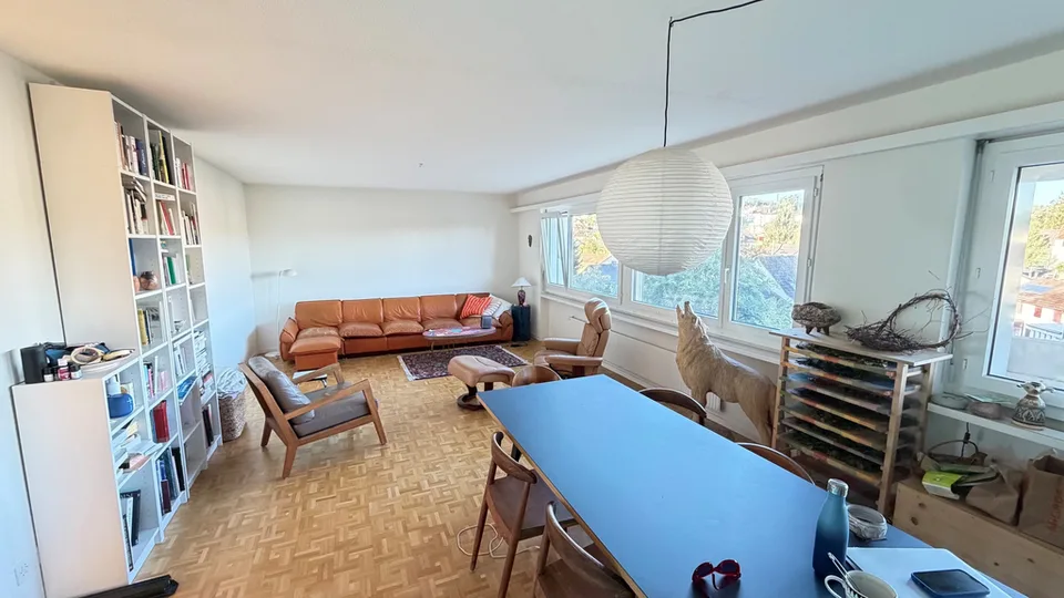 Incantevole appartamento di 3,5 locali in Neunbrunnenstrasse 213 a Zurigo – foto 2 di 7