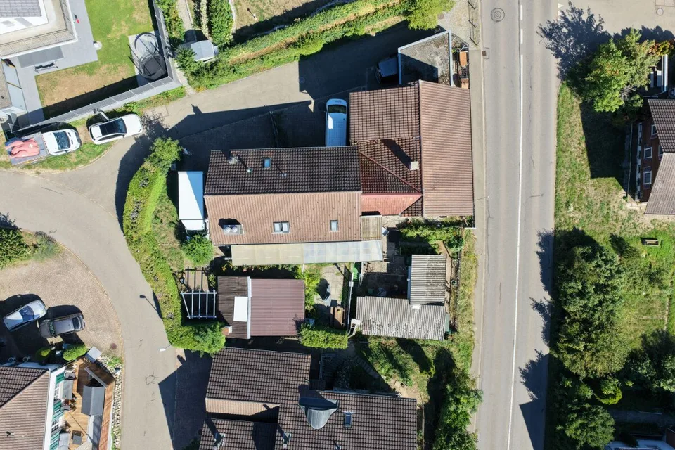 Vollvermietete Renditeliegenschaft in Aristau – 3 Wohneinheiten, Fernsicht, 3.34 % IST-Rendite – Foto 4 von 17