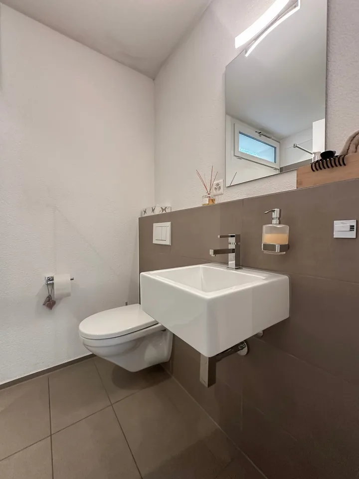 Spacieuse maison unifamiliale 5.5 pièces avec terrasse panoramique à Strengelbach – photo 12 sur 14