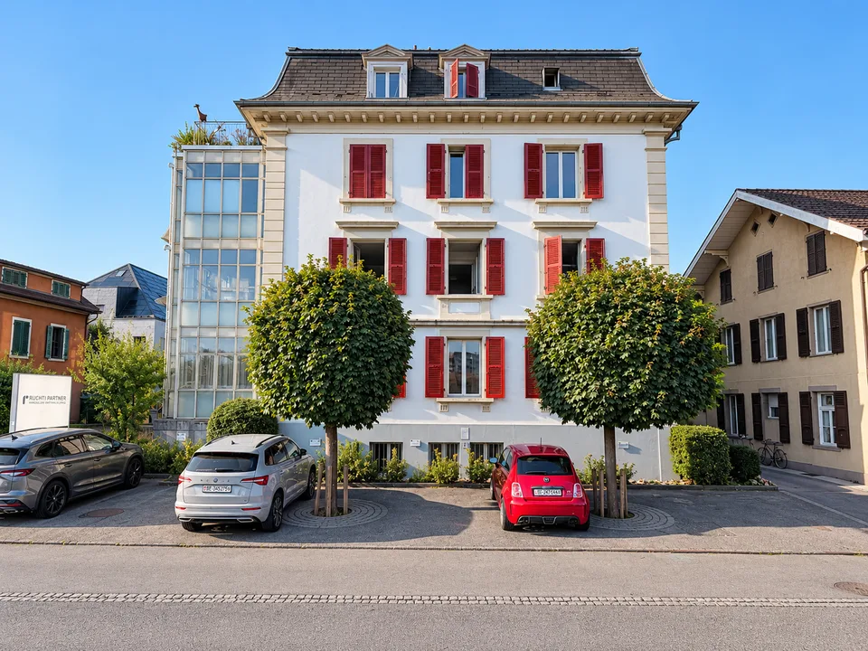 Espaces de bureaux représentatifs à Thun (111m2 - 222m2) – photo 2 sur 13