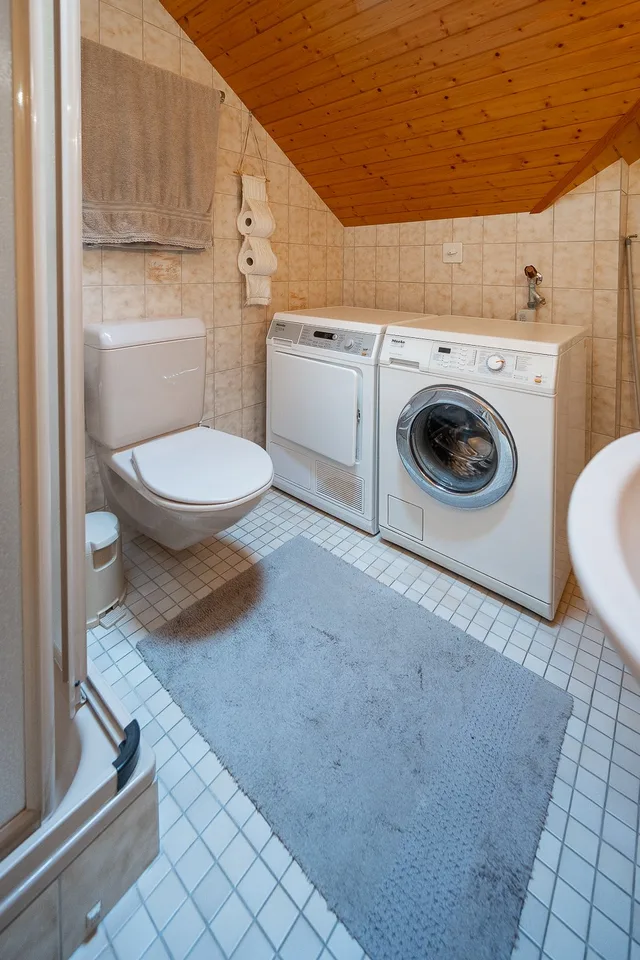 Grosszügige 4.5-Zimmer-Dachwohnung in Niederuzwil – Foto 24 von 27