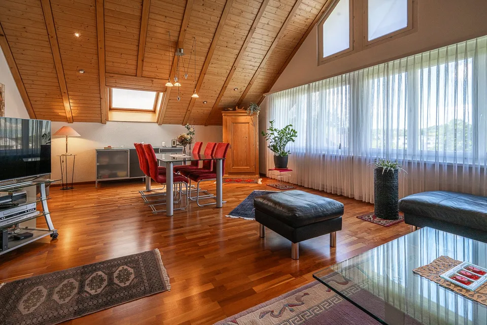 Grosszügige 4.5-Zimmer-Dachwohnung in Niederuzwil – Foto 10 von 27
