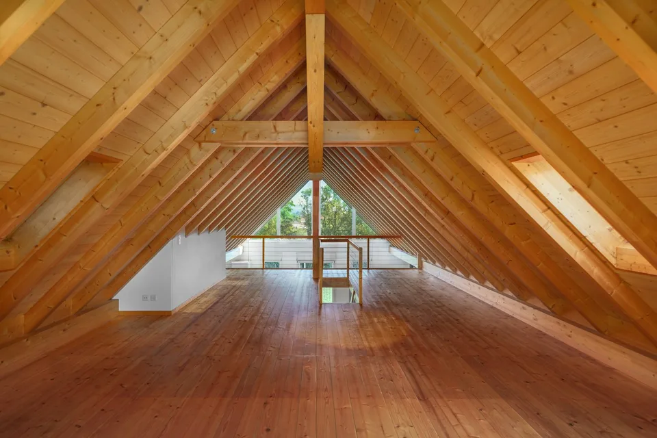 144 m² living space with gallery and plenty of room for your ideas – photo 8 of 20
