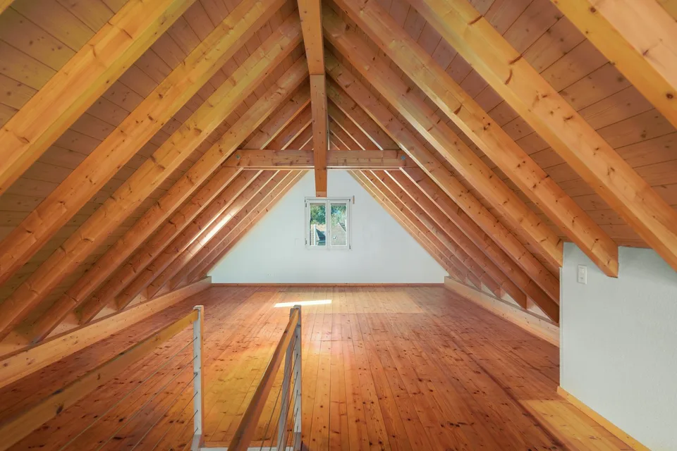 144 m² living space with gallery and plenty of room for your ideas – photo 7 of 20