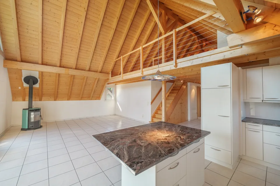 144 m² living space with gallery and plenty of room for your ideas – photo 3 of 20