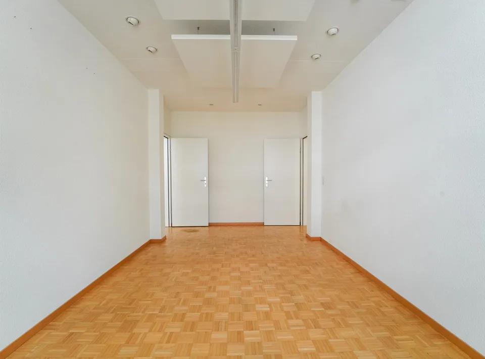 Grosszügige Gewerbeliegenschaft an attraktiver Lage – vielseitig nutzbar – Foto 13 von 15