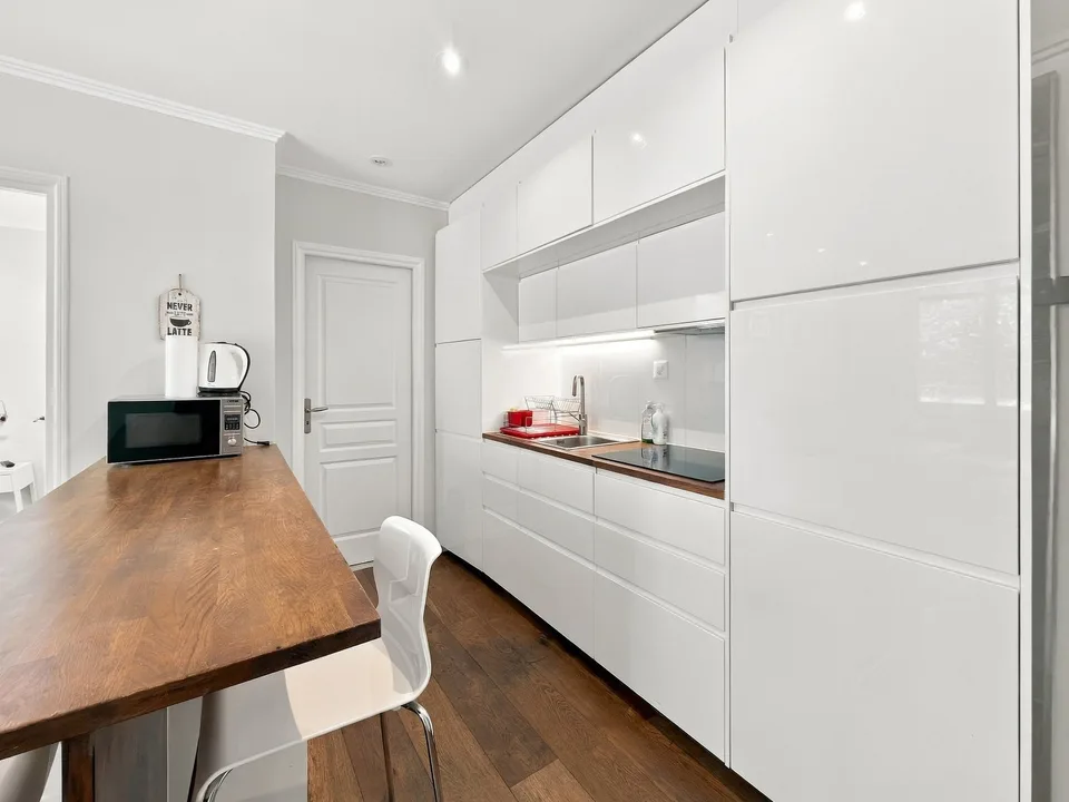 Charmant appartement de 3 pièces meublé avec terrasse – Rue Liotard, Genève – photo 4 sur 15