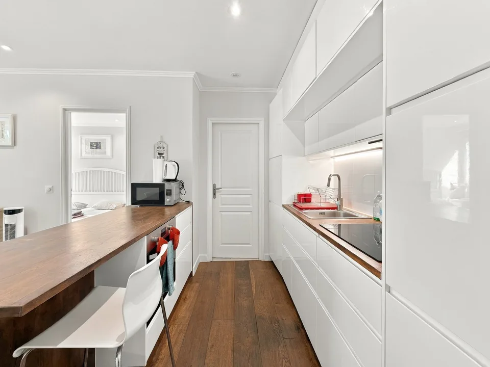 Charmant appartement de 3 pièces meublé avec terrasse – Rue Liotard, Genève – photo 6 sur 15