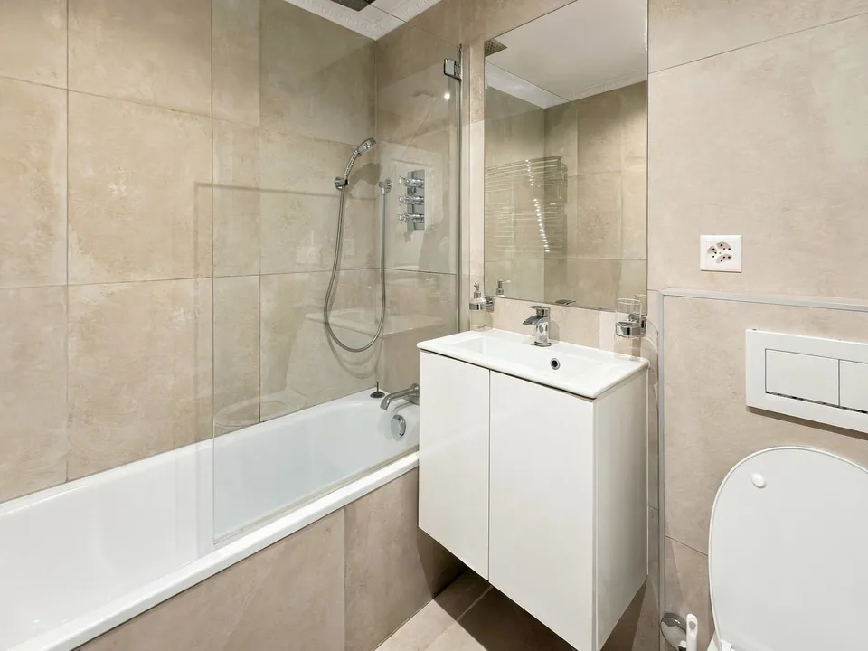 Charmant appartement de 3 pièces meublé avec terrasse – Rue Liotard, Genève – photo 15 sur 15