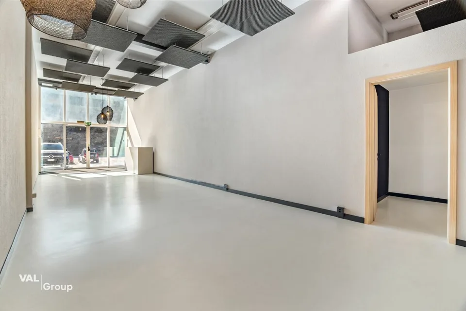 Espace commercial polyvalent au cœur de Visp – photo 5 sur 16