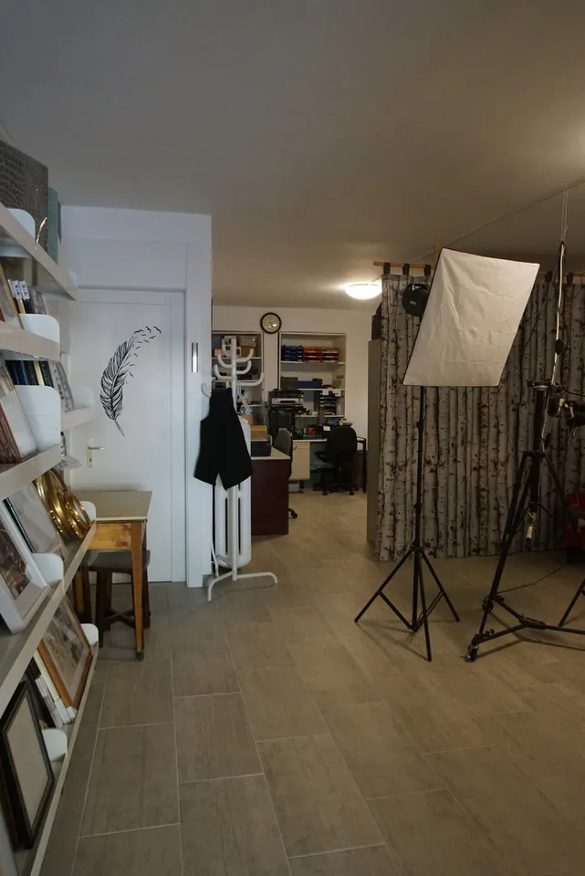 Locale commerciale con vetrina nel centro città – foto 5 di 5