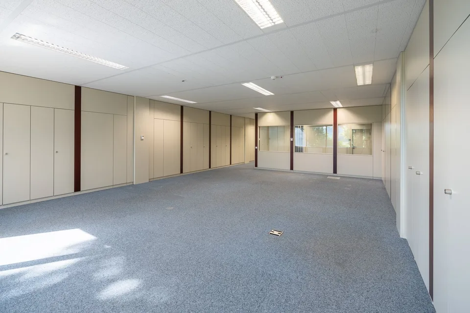 CUBUS Modern Office in Belp – 59 m² on the 1st floor, available immediately – photo 6 of 6