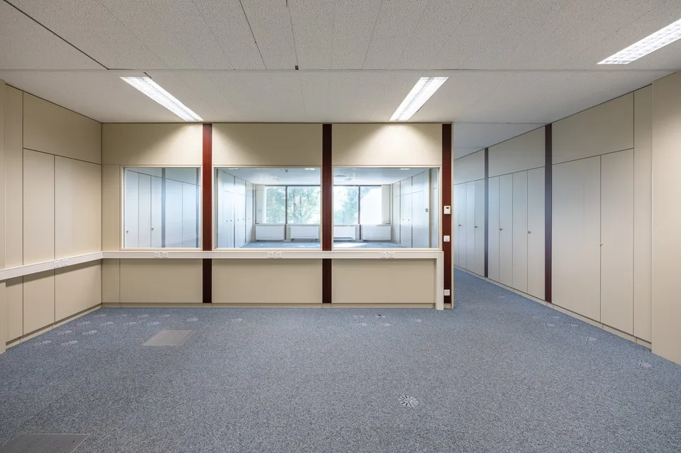 CUBUS Modern Office in Belp – 59 m² on the 1st floor, available immediately – photo 2 of 6
