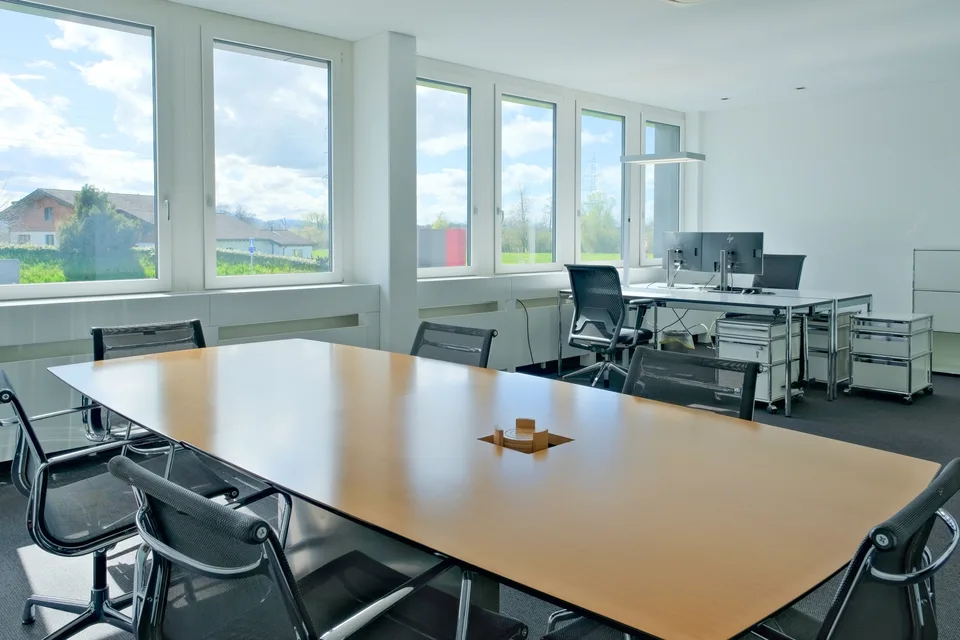 Hochwertige repräsentative Büroflächen möbliert – Foto 3 von 7