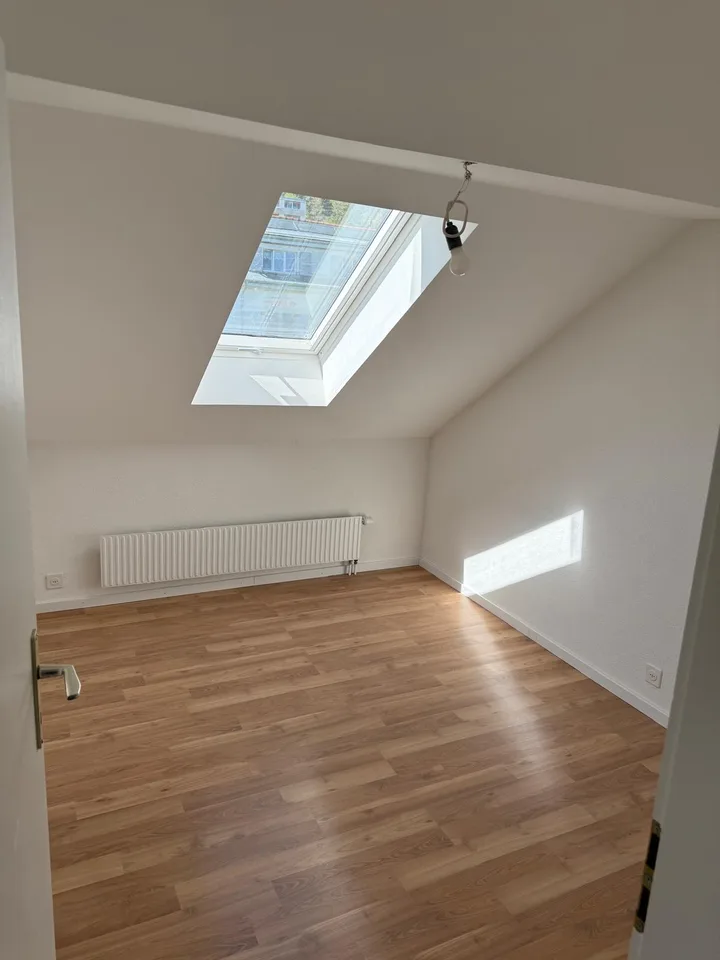 Four-room apartment on the third floor – photo 3 of 6