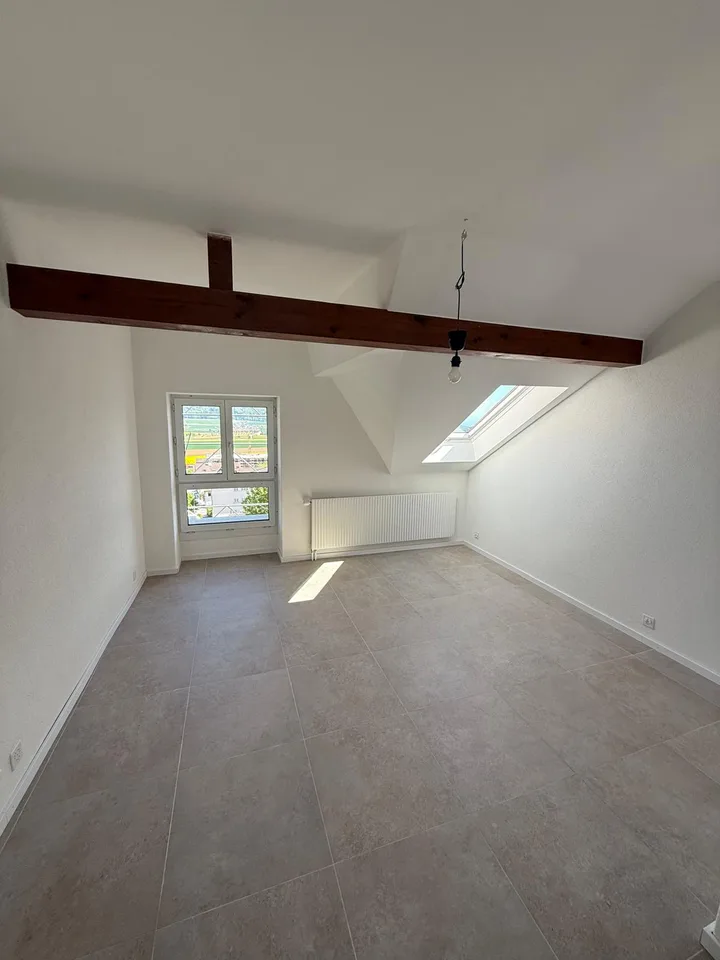 Four-room apartment on the third floor – photo 2 of 6