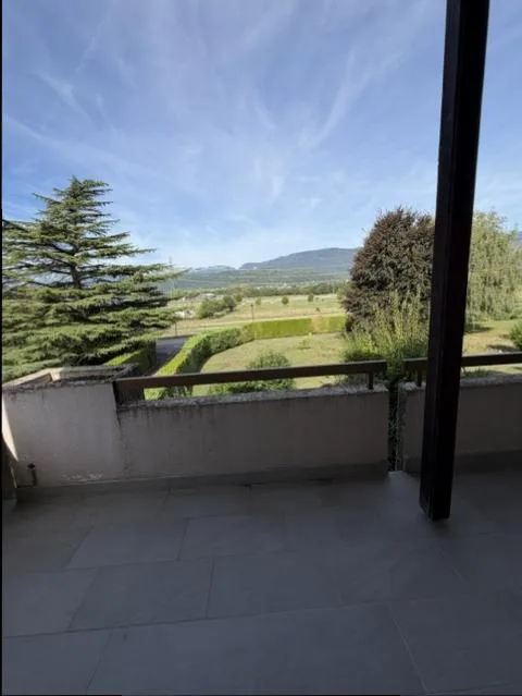 APPARTEMENT DUPLEX - 5 PIECES (étage et combles) - En rénovation – photo 6 sur 13
