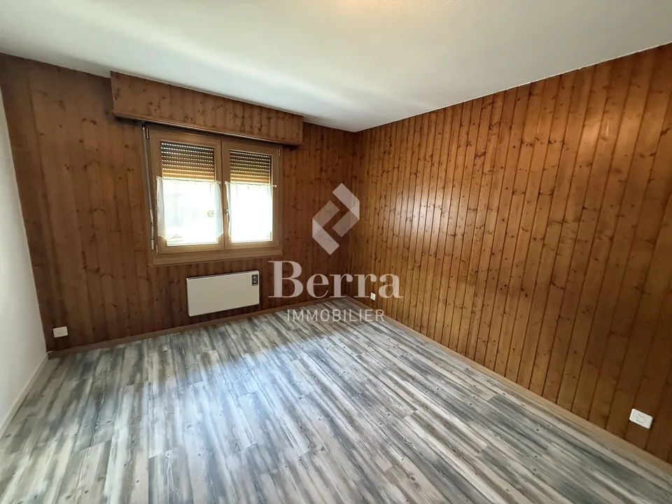 3,5 locali ristrutturati, ampio balcone a sud-ovest e vista libera – foto 5 di 13