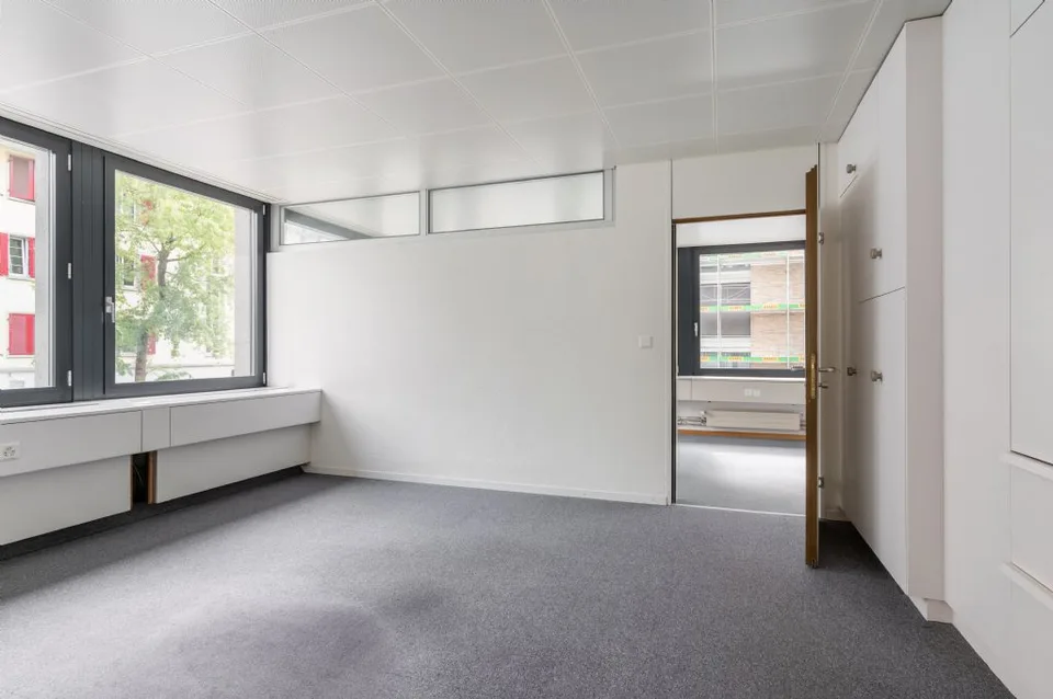 SPAZI MODERNI PER UFFICIO/STUDIO IN POSIZIONE DI PRIMO PIANO | DIVISIBILI IN MODO FLESSIBILE – foto 7 di 9