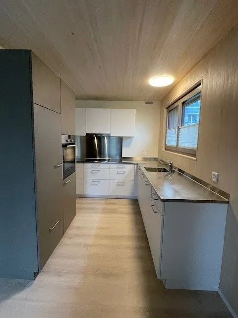 Vivere generosamente in un affascinante appartamento di 3.5 camere con terrazza – foto 3 di 12