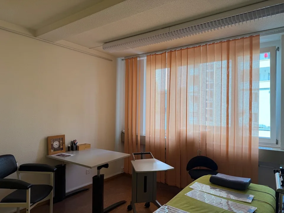 Locali di ufficio/pratica senza barriere con ascensore in posizione centrale – foto 7 di 8