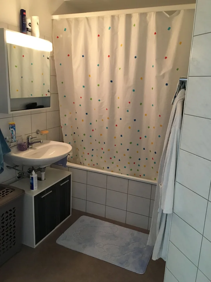Appartamento di 2,5 locali con balcone a Münsingen – foto 2 di 4