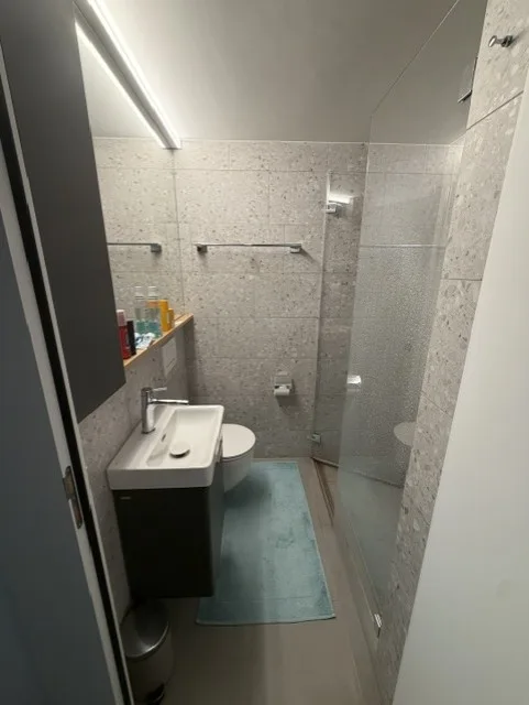 Modern 2.5-room apartment in Seefeld – photo 6 of 6