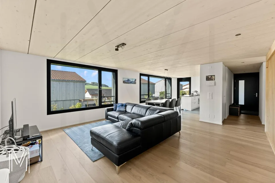MAGNIFICENT CONTEMPORARY SINGLE-FAMILY HOME WITH 5.5 ROOMS - Wooden architecture, modern comfort, and high quality of life between Fribourg and Bulle – photo 6 of 20