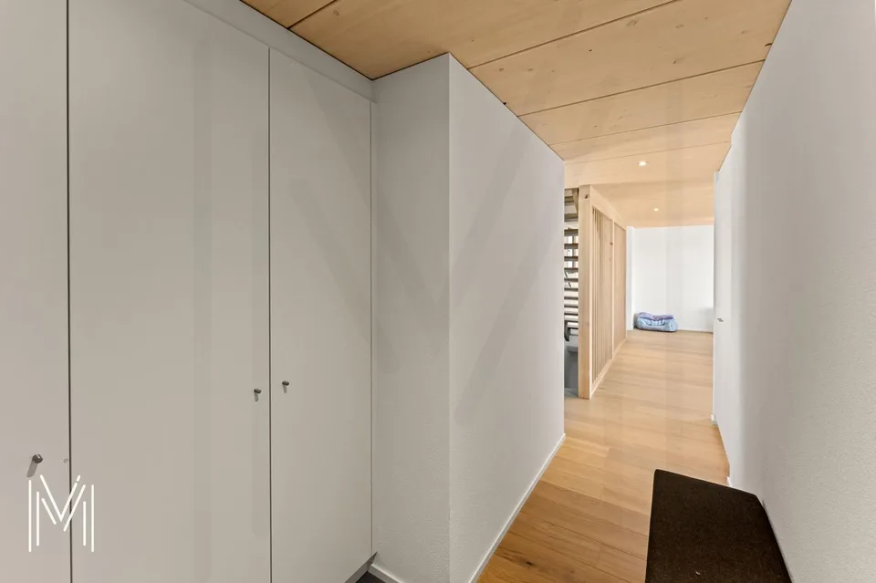 MAGNIFICENT CONTEMPORARY SINGLE-FAMILY HOME WITH 5.5 ROOMS - Wooden architecture, modern comfort, and high quality of life between Fribourg and Bulle – photo 4 of 20