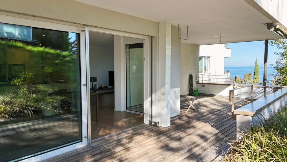 Attraktive 3½-Zimmer-Gartenwohnung mit SEE Sicht – Foto 3 von 13