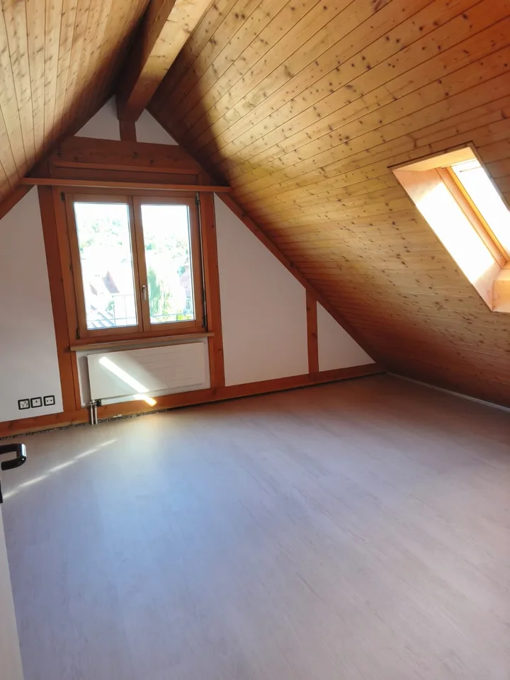 Exclusive 3.5-room maisonette apartment with gallery and Swedish stove – photo 12 of 13